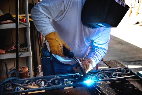 Corte y soldadura - Artesanos y empresas