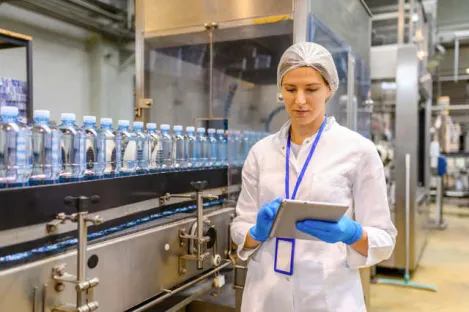 Reduzca los envases de sus bebidas tranquilas con nitrógeno líquido