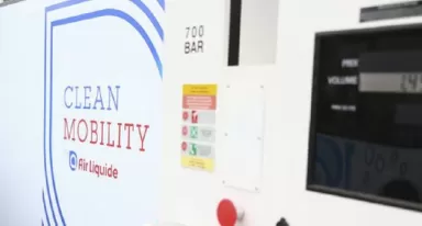 Air Liquide suministra el hidrógeno del autobús de pila de combustible que el grupo AVANZA testa en Madrid
