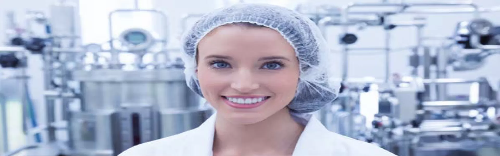 Mitarbeiterin-im-Labor
